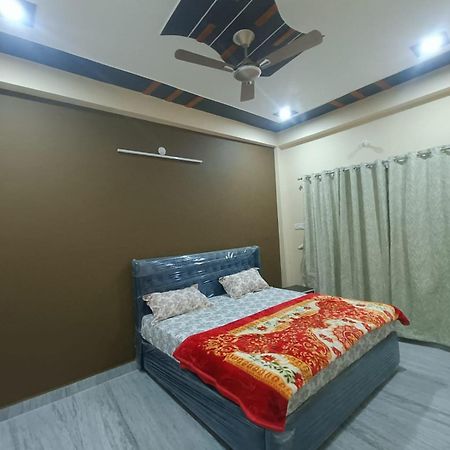 Sarvodaya Residency Hotel Ayodhya Eksteriør billede